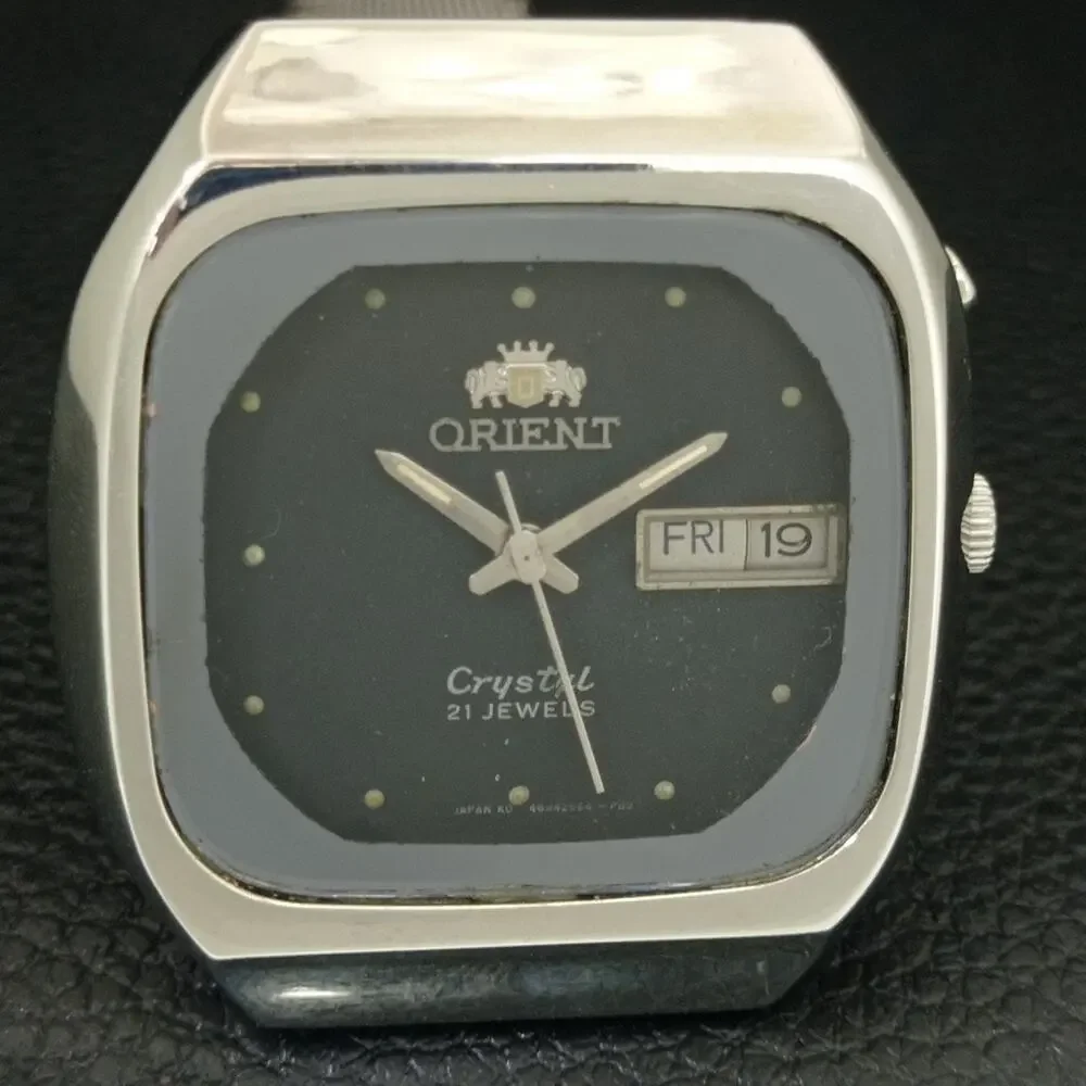 Vintage 1987 Square Orient Automatic Mens Silver Watch W/daydate & Black accents
